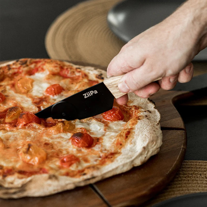ZiiPa Pizza Knife with Cutter Wheel